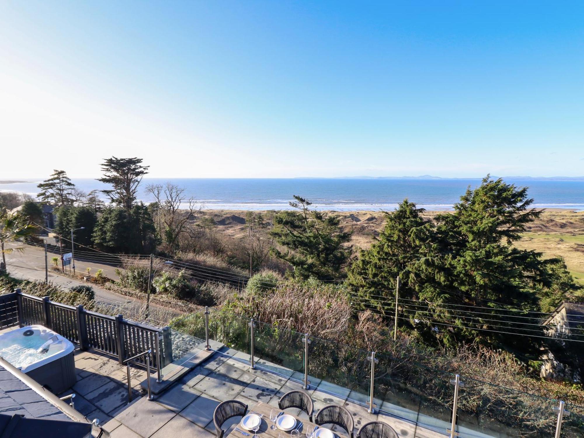 Aelfor Villa Harlech Buitenkant foto