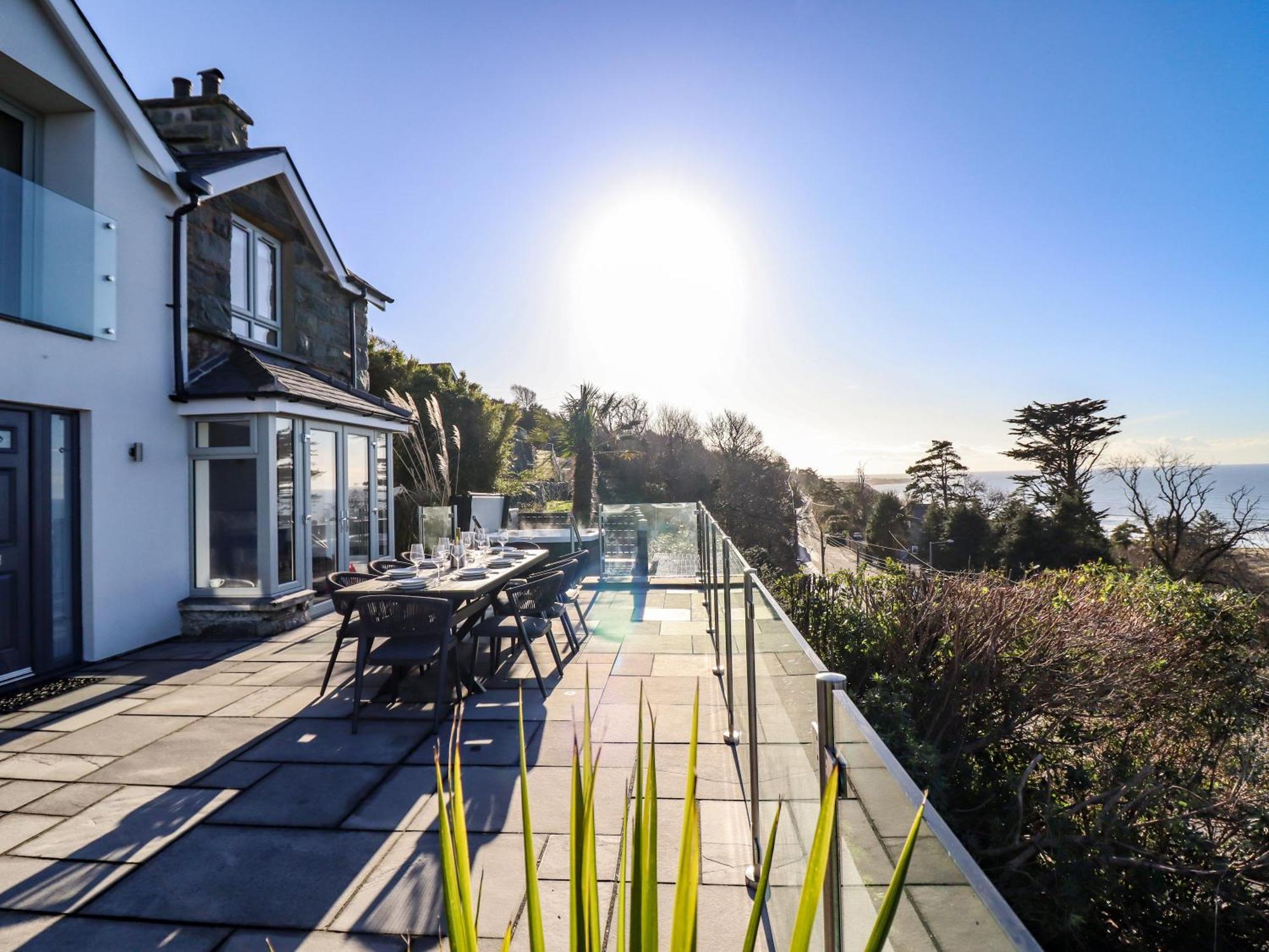 Aelfor Villa Harlech Buitenkant foto